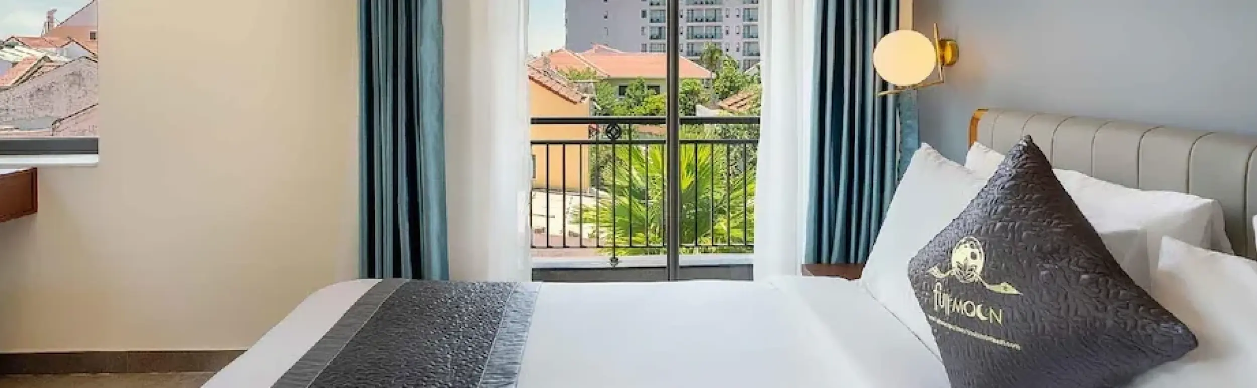 Fm Room And Balcony