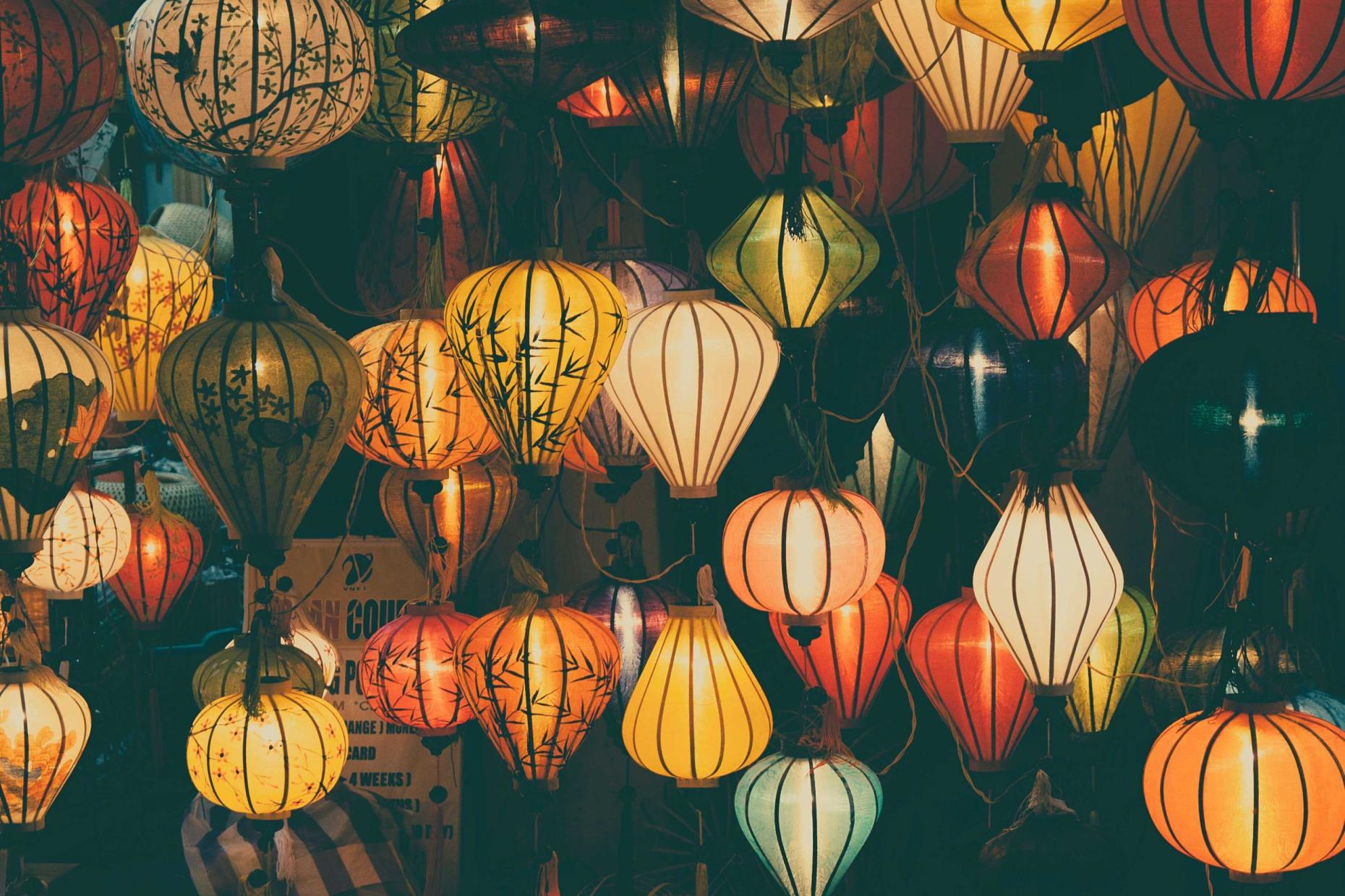 Lanterns Compressed 90371