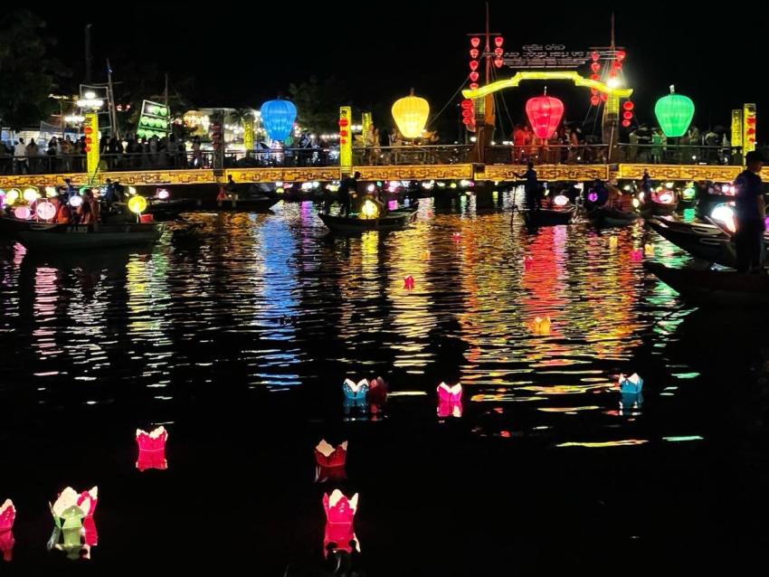 River At Night 5 Crop 919720