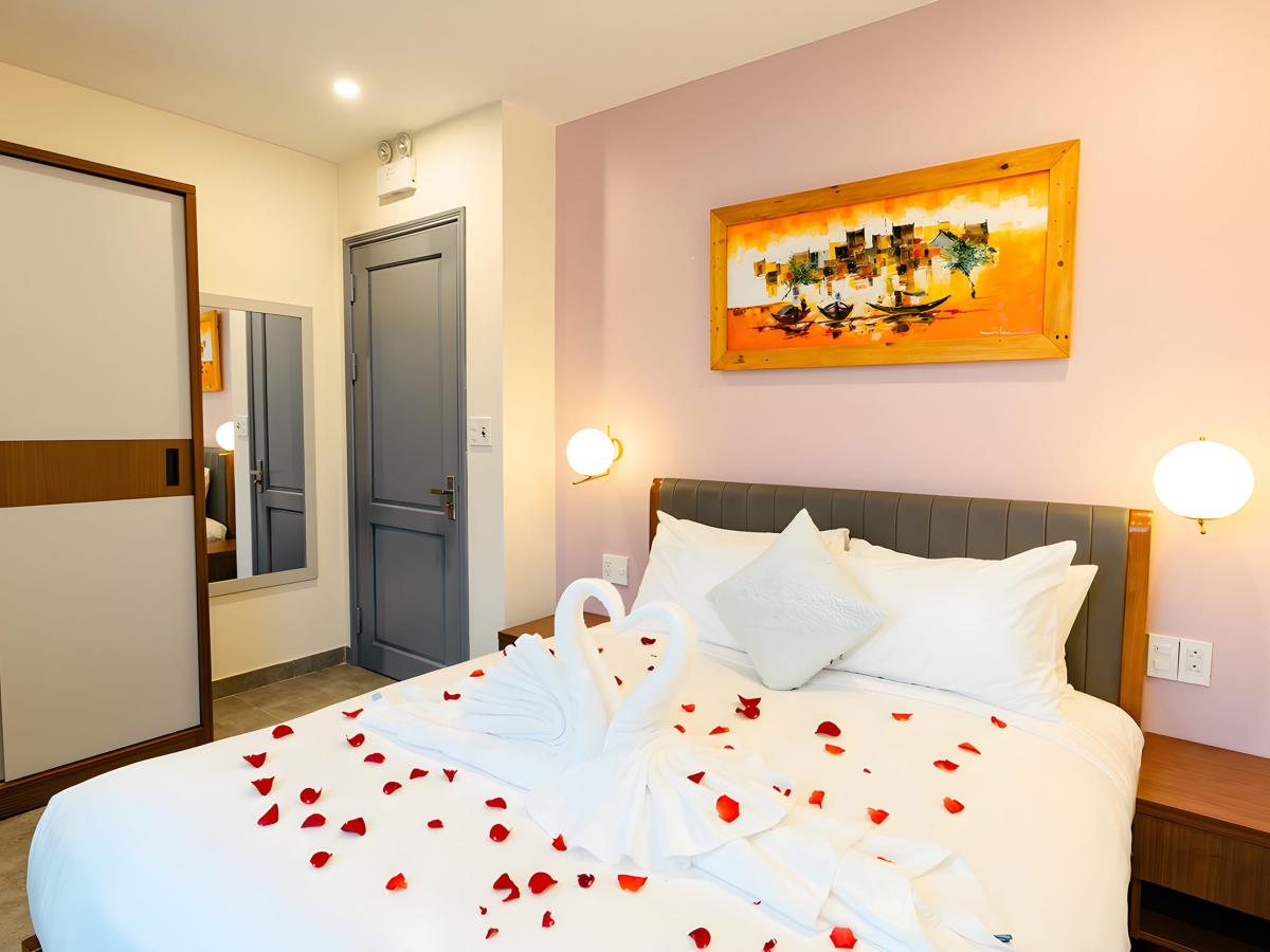 Full 2 Bed Deluxe 2